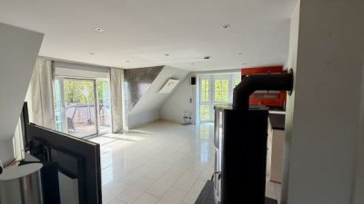 Penthouse Lieskau Blick zur Terrasse 