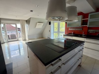 Penthouse in Lieskau Einbauküche